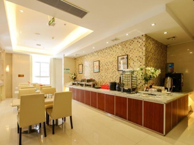 Jinjiang Inn Xianning Yinquan Avenue Hot Spring Hotel Exterior photo